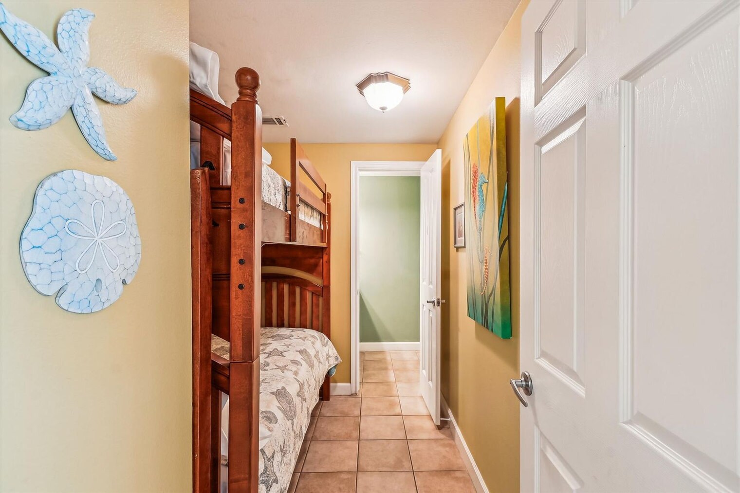Building Photo - 998 Gulfside Ct