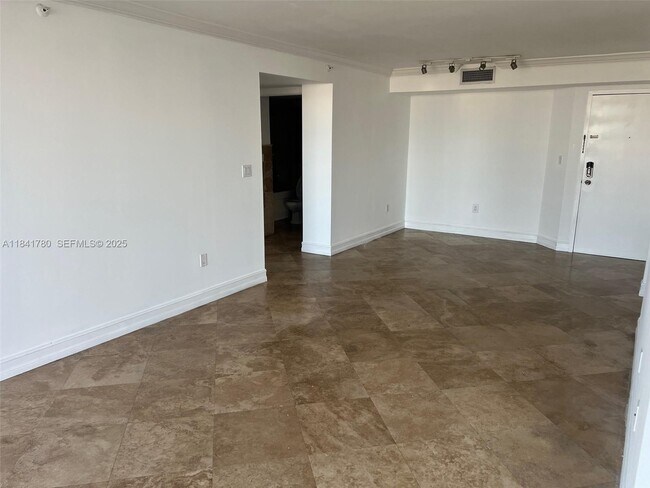 Building Photo - 1688 West Ave