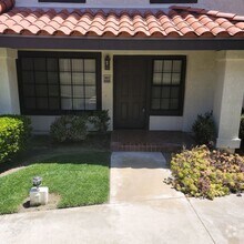 Building Photo - The Colony at Mandalay Beach 2 + 2 Single ...