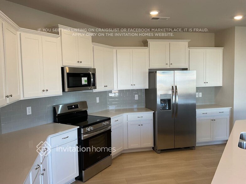 Building Photo - 6511 Fairfax Ct