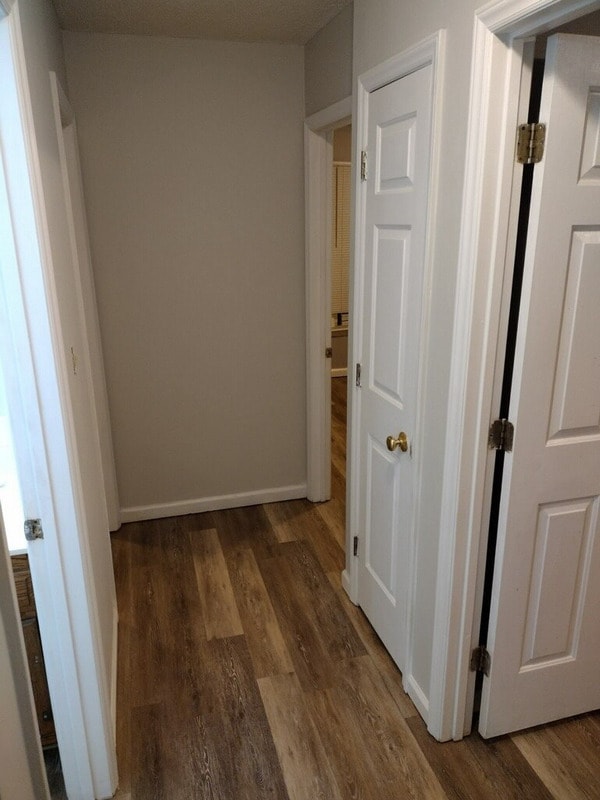 Building Photo - 618 W Horah St