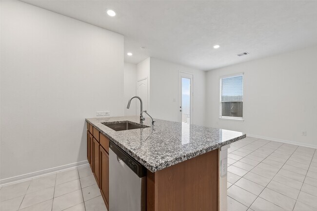 Building Photo - 5607 Grizzly Bear Wy