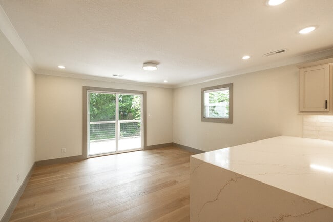 Building Photo - 331 Clover Hill Rd
