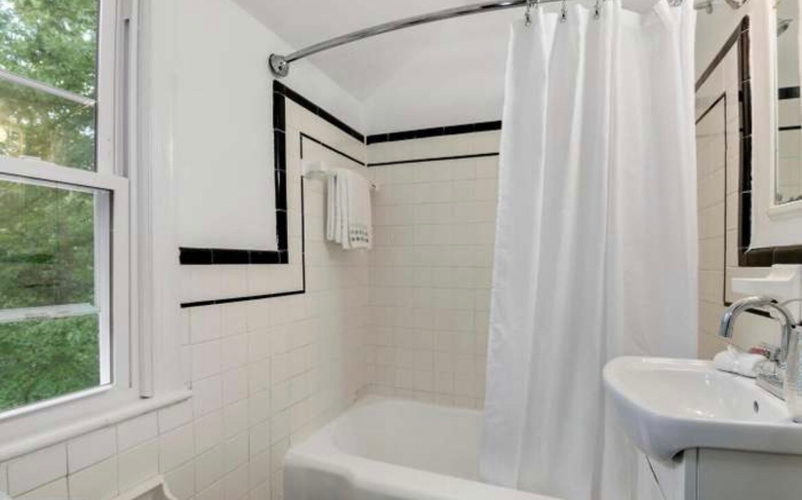 Building Photo - 6916 New Hampshire Ave