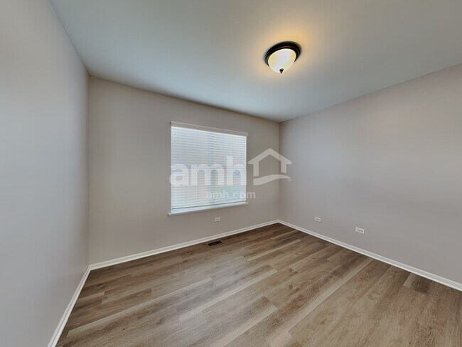 Building Photo - 318 Whitmore Trl