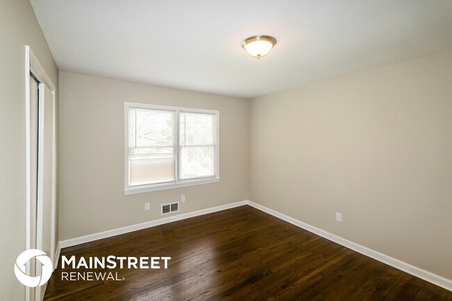 Building Photo - 232 Sunhill Rd NW