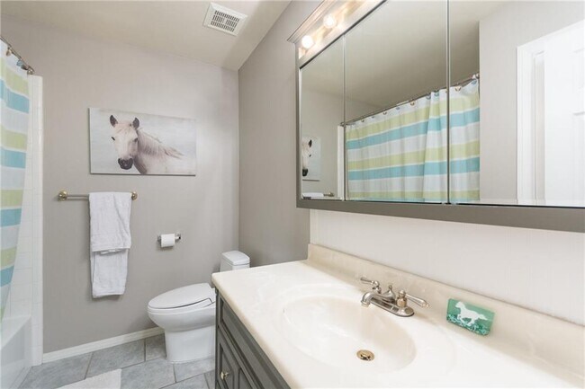 Building Photo - 6300 Redgate Ct