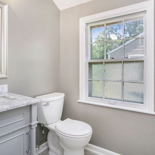 Bathroom - 716 S Twyckenham Dr