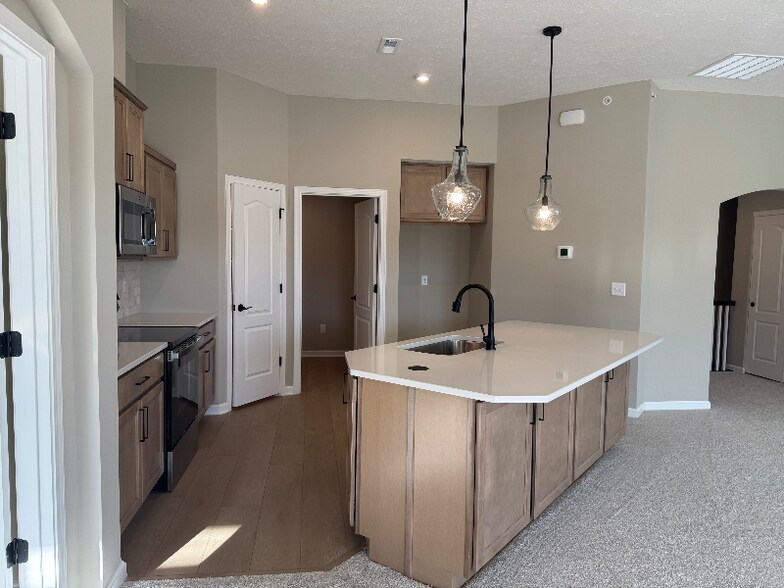 Building Photo - 510 Glenhaven Wy