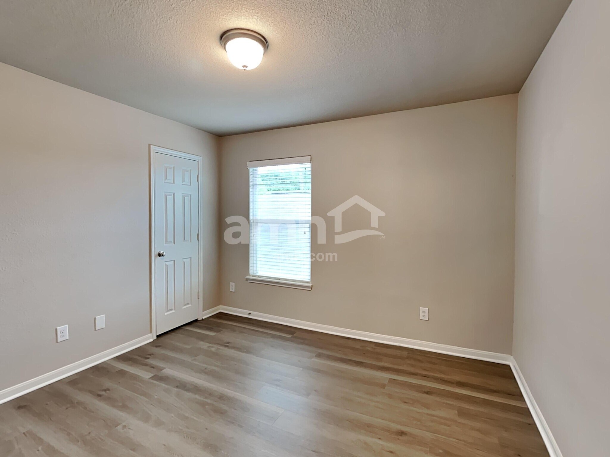 Building Photo - 18468 Sunrise Maple Dr