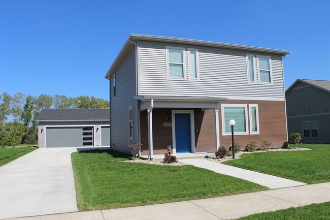 Building Photo - 2324 Lovie Ln