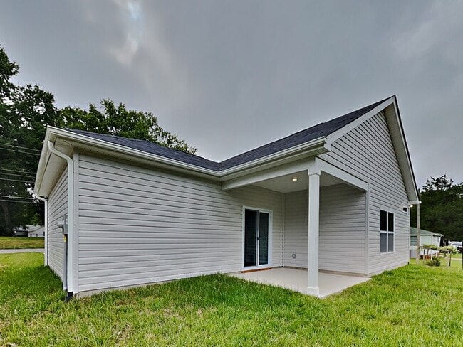 Building Photo - 425 Ridge Ave