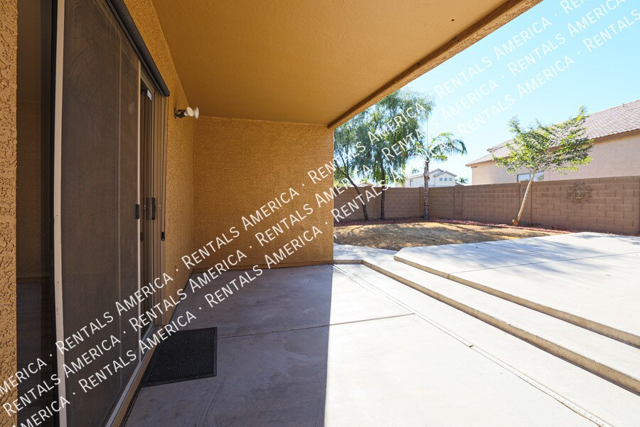 Building Photo - 16212 N 162nd Ave