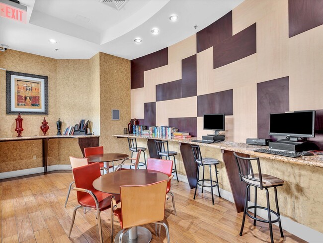 Building Photo - 1830 Radius Dr