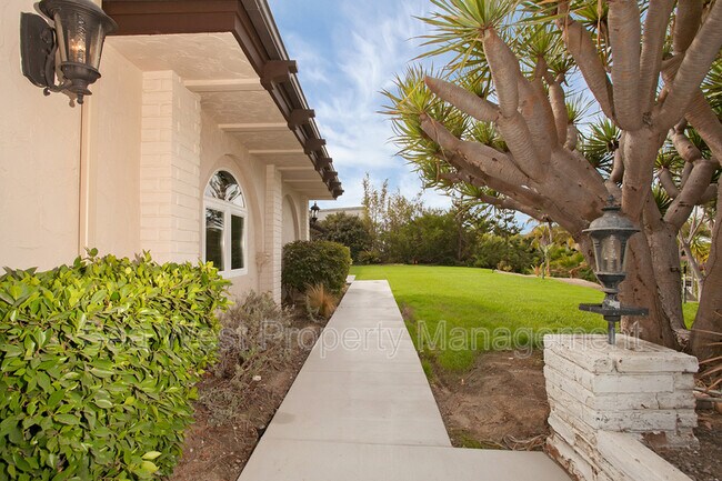 Building Photo - 7128 Almaden Ln