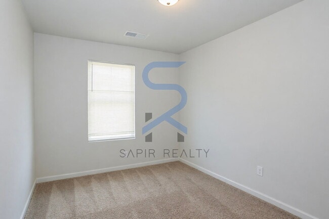 Building Photo - Modern Total Electric Townhome Living – 3BR/3BA in The Gardens at Lovejoy