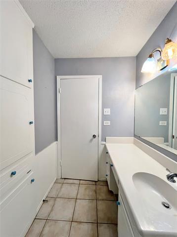 Building Photo - 1209 Irwin Dr