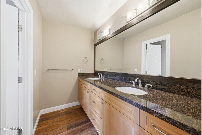 Building Photo - 11236 North 42nd Pl