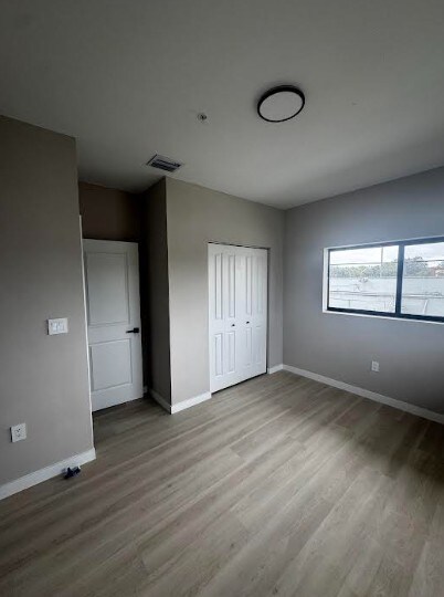 Building Photo - 630 NE 166th St