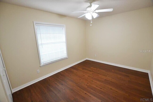 Building Photo - 42 Farmsworth Dr
