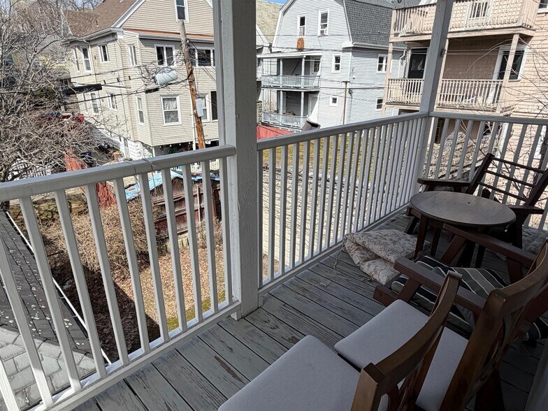 Building Photo - 30 Leonard St