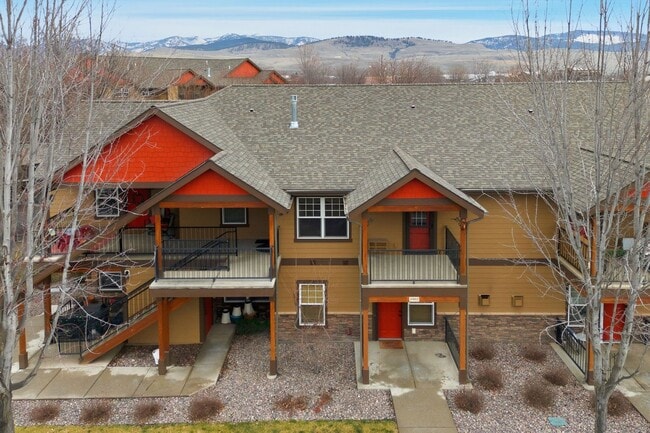 Building Photo - *PET FRIENDLY* 2 Bed 2 Bath Condo