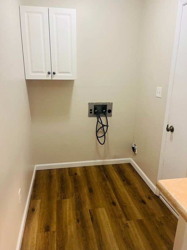 Building Photo - Welcome to Woodbine Two