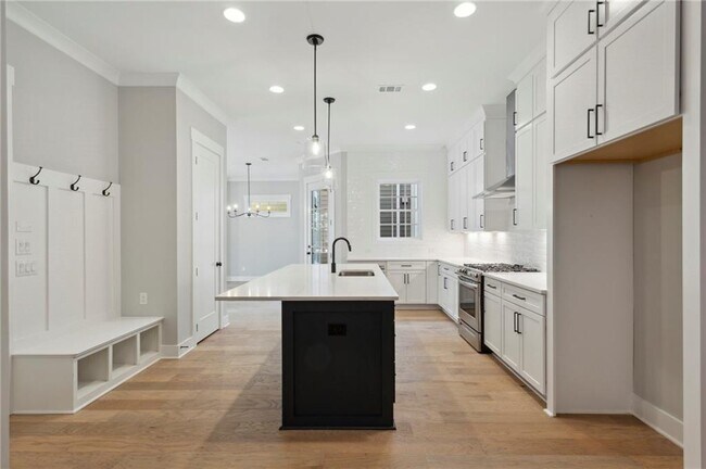 Building Photo - 1009 Fendley St