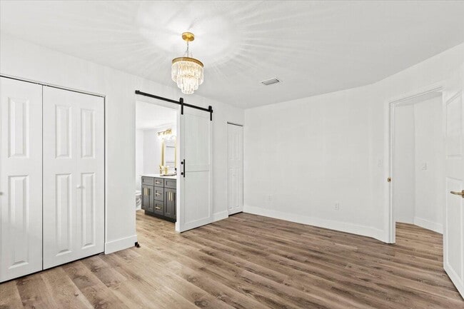 Building Photo - 379 Garden Blvd