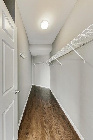 Master Closet - 400 W Ontario St