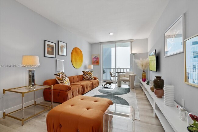 Building Photo - 185 SE 14th Terrace