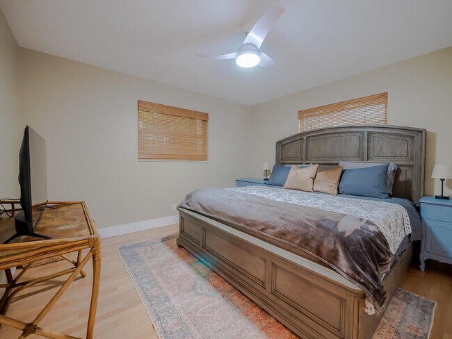 Building Photo - 418 N Palmway