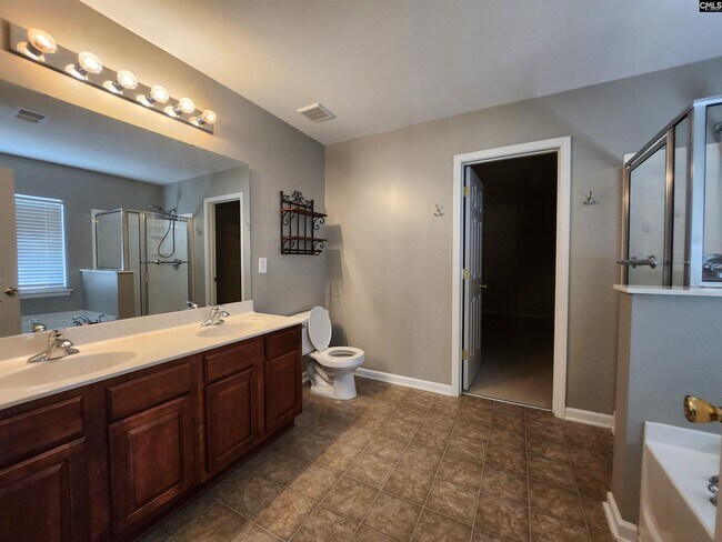 Building Photo - 213 Indigo Springs Dr