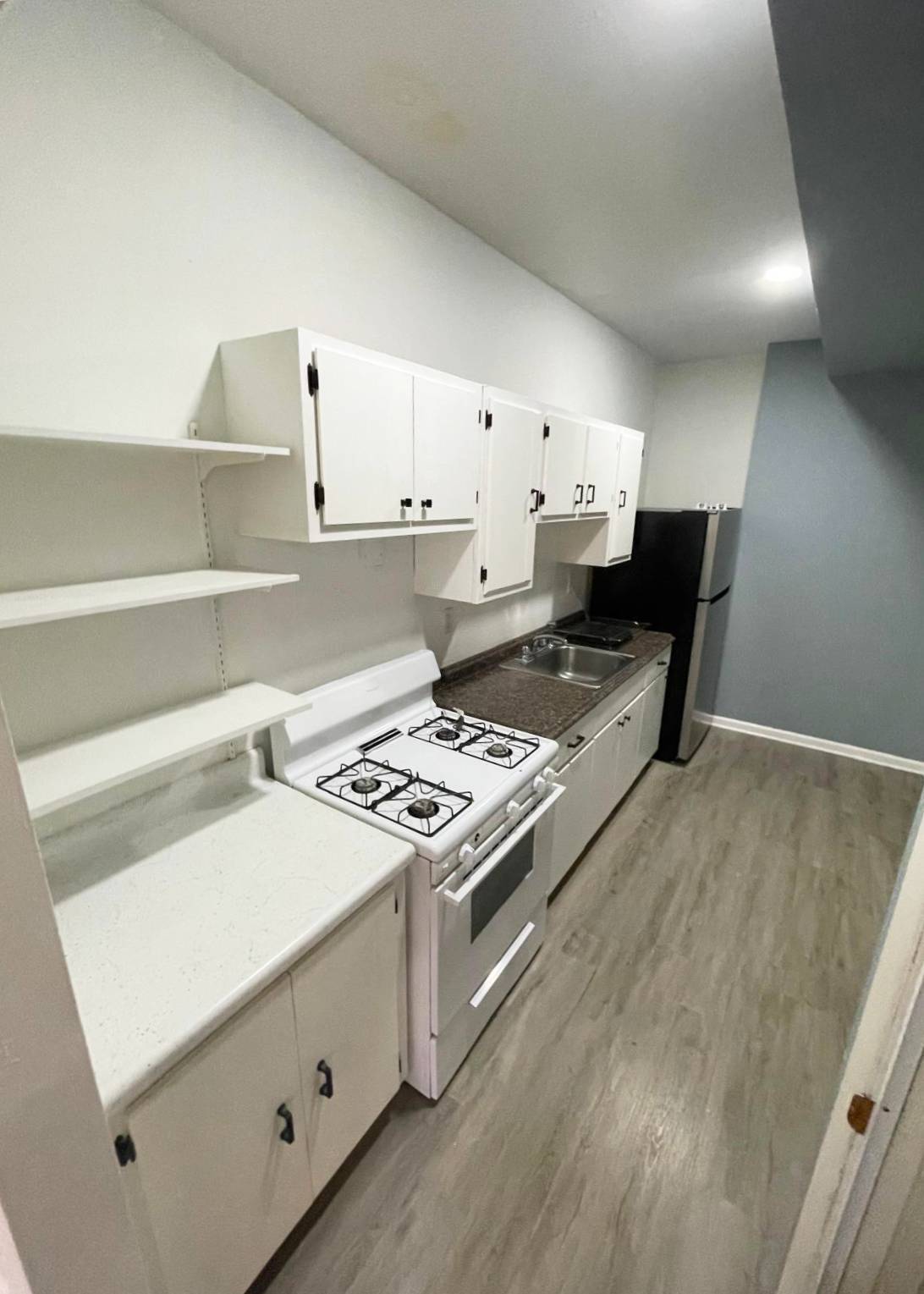 Building Photo - 1382 Center Ave