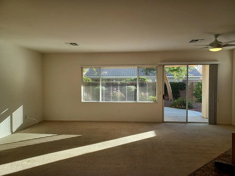 Building Photo - 78791 Stansbury Ct