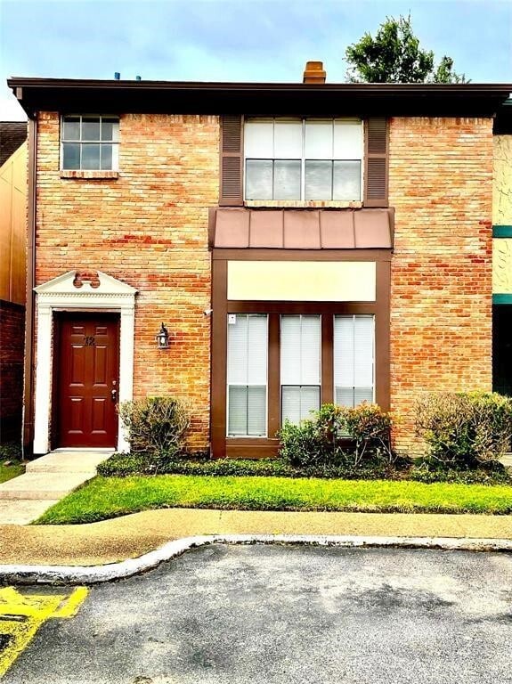 Building Photo - 7700 Creekbend Dr