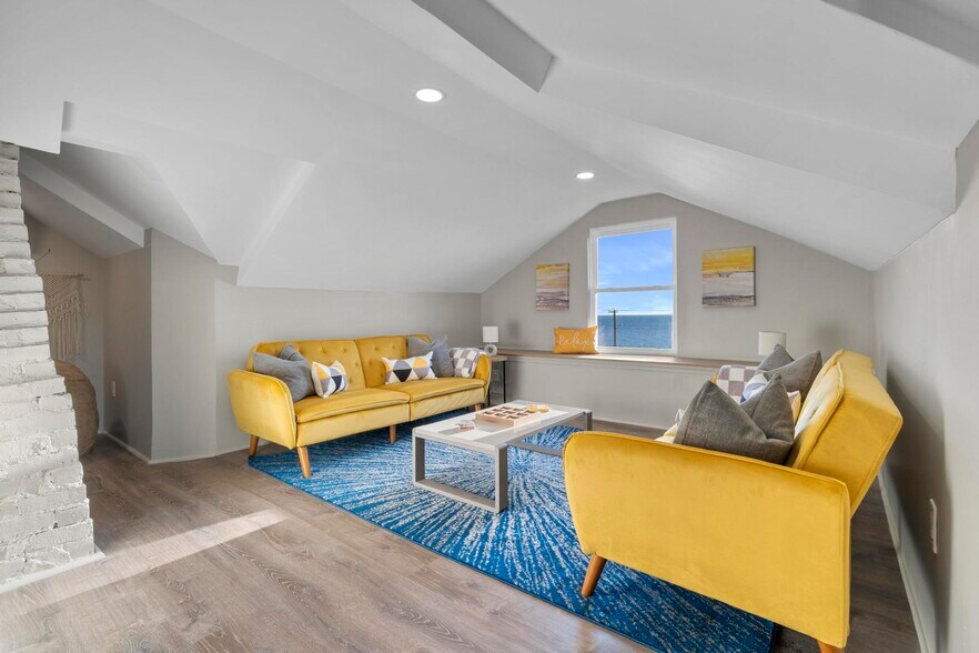 Building Photo - 11 Seaview Ave