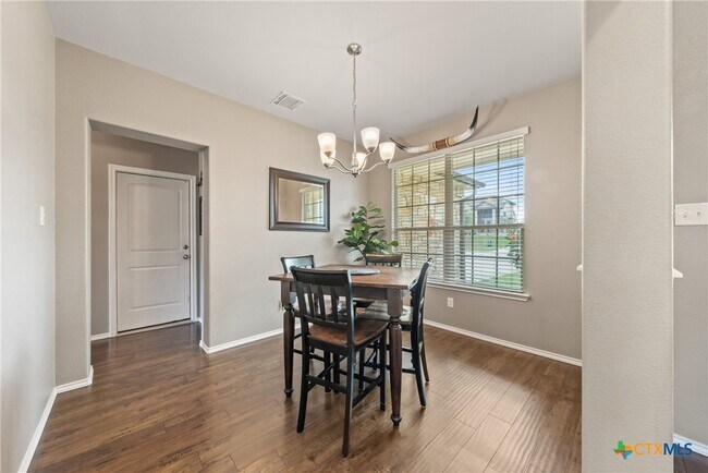 Building Photo - 5221 Cicero Dr