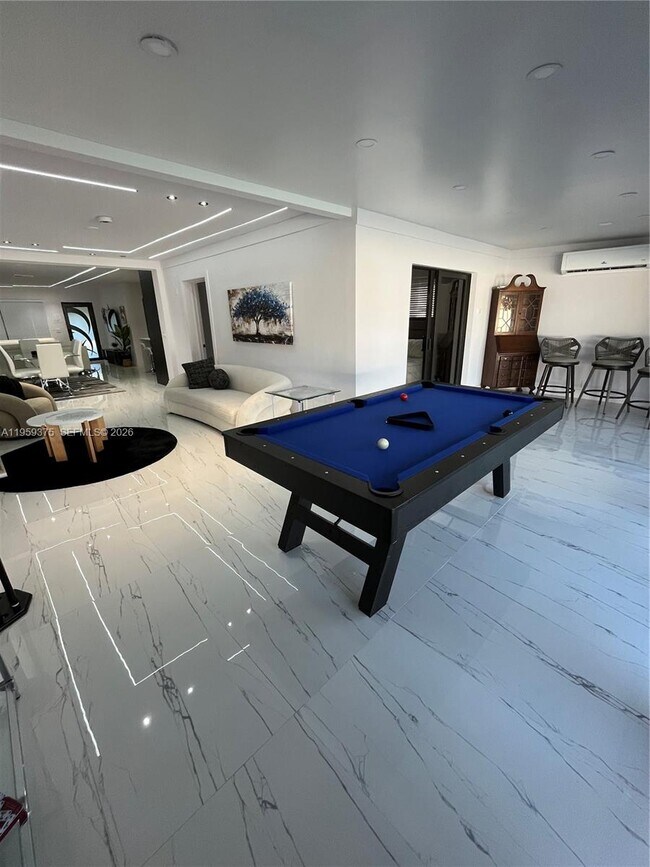 Building Photo - 39 SE 7th St