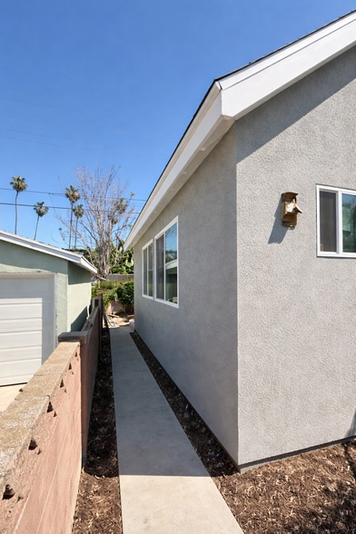 Building Photo - 5308 Cimarron St