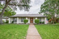 Building Photo - 1100 Grinnell Dr