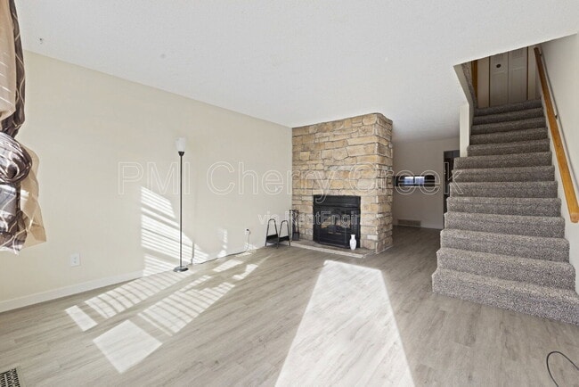 Building Photo - 2228 S Jasper Way