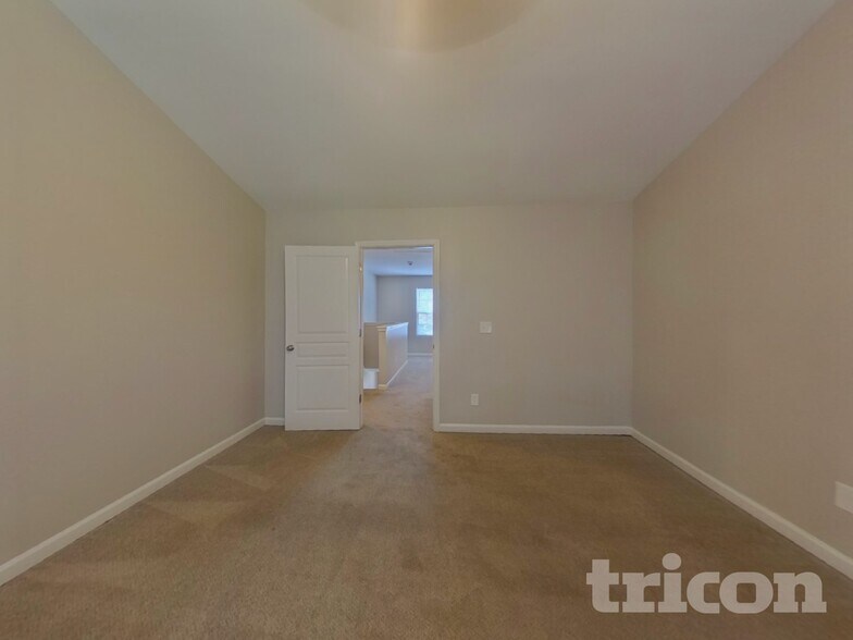 Building Photo - 4604 Montelena Dr