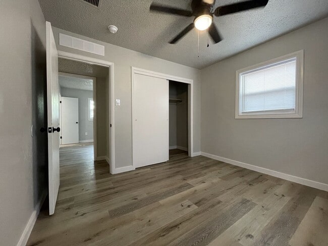 Building Photo - Newly Renovated 3-Bedroom, 2-Bath Home in ...