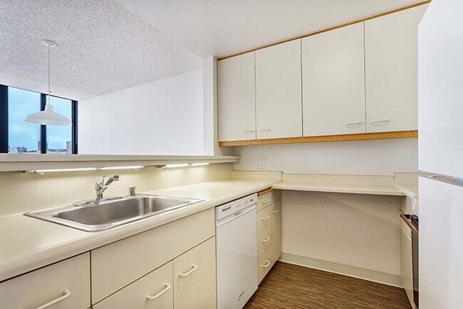 Floorplan - Trinity Towers Apartments