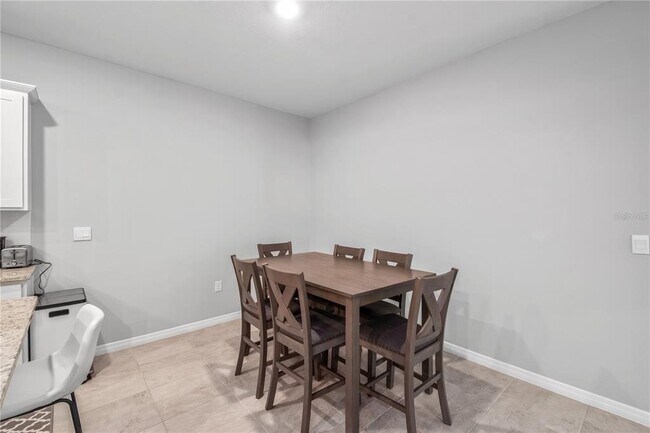 Building Photo - 5223 NW 48th Pl