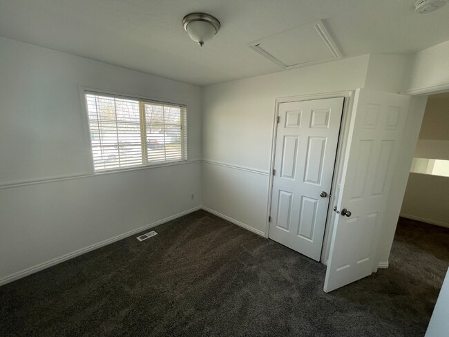 Building Photo - 4 Bd 3 Bath Home in Lehi
