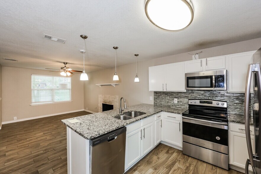 Building Photo - 1820 Berkley Dr