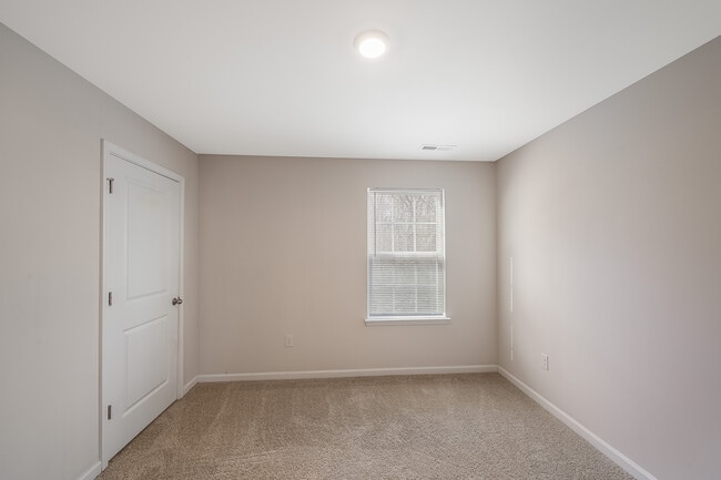 Building Photo - 182 Water Wheel Rd