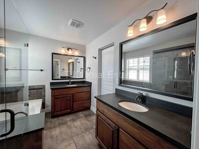 Building Photo - Finished Basement